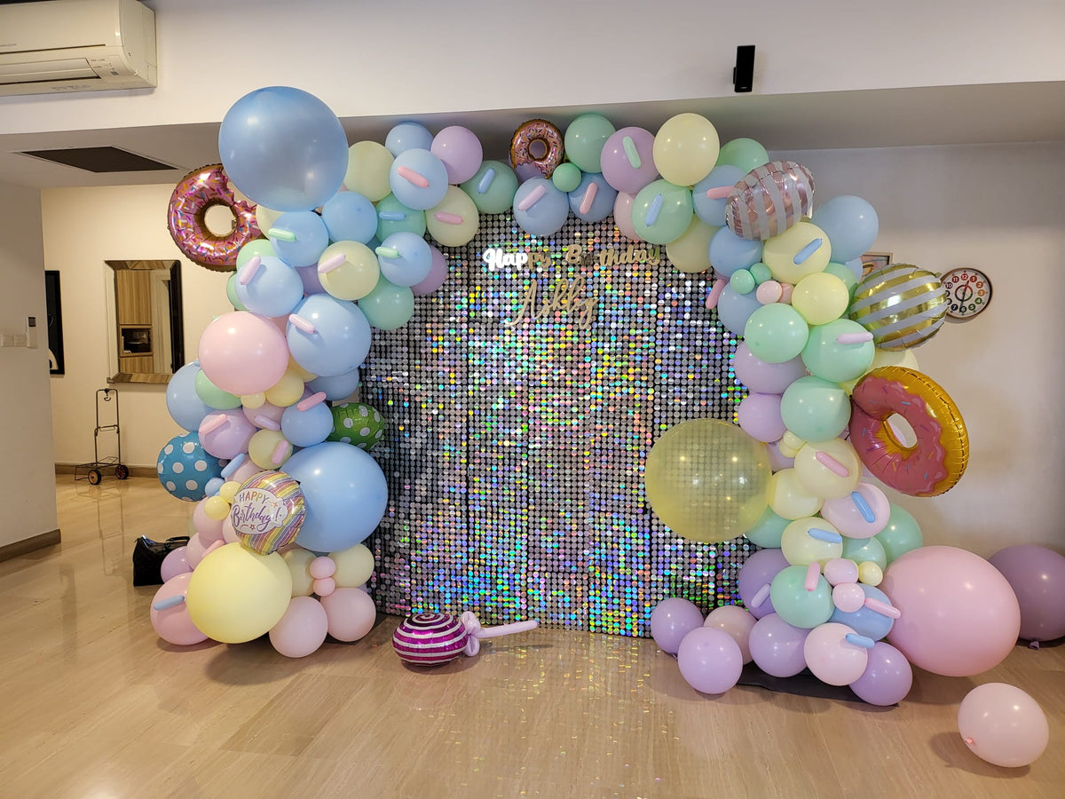 Shimmer Backdrop with Organic Balloon Garland - photo 3