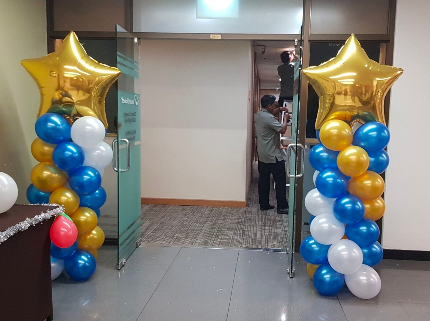 36" Jumbo Star Balloon Column