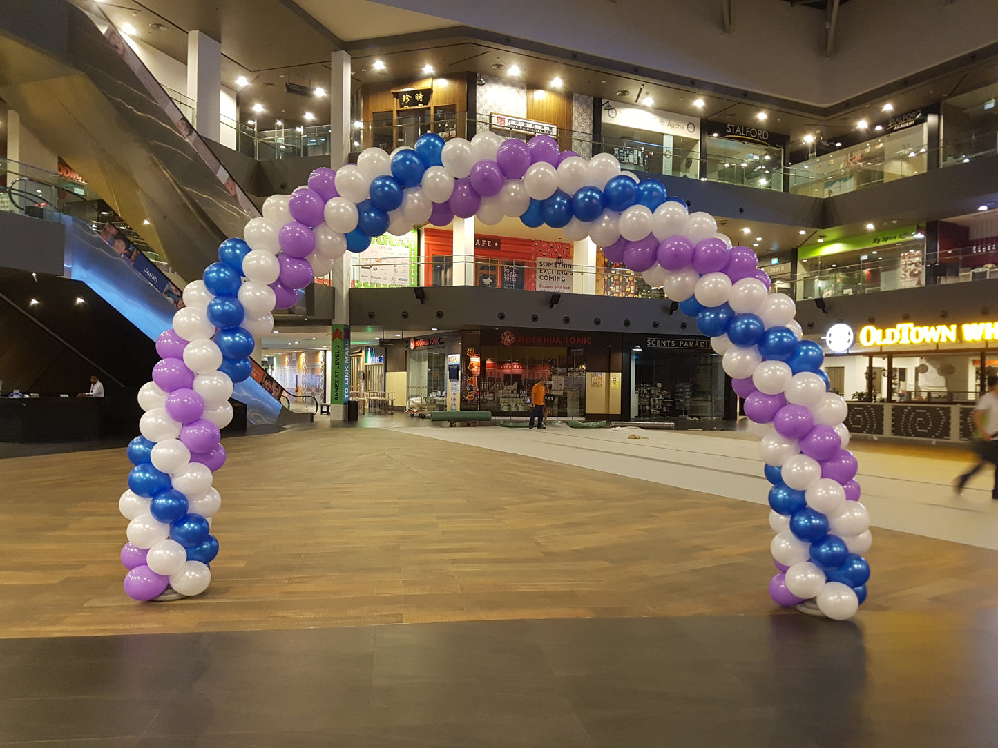 Spiral Balloon Arch