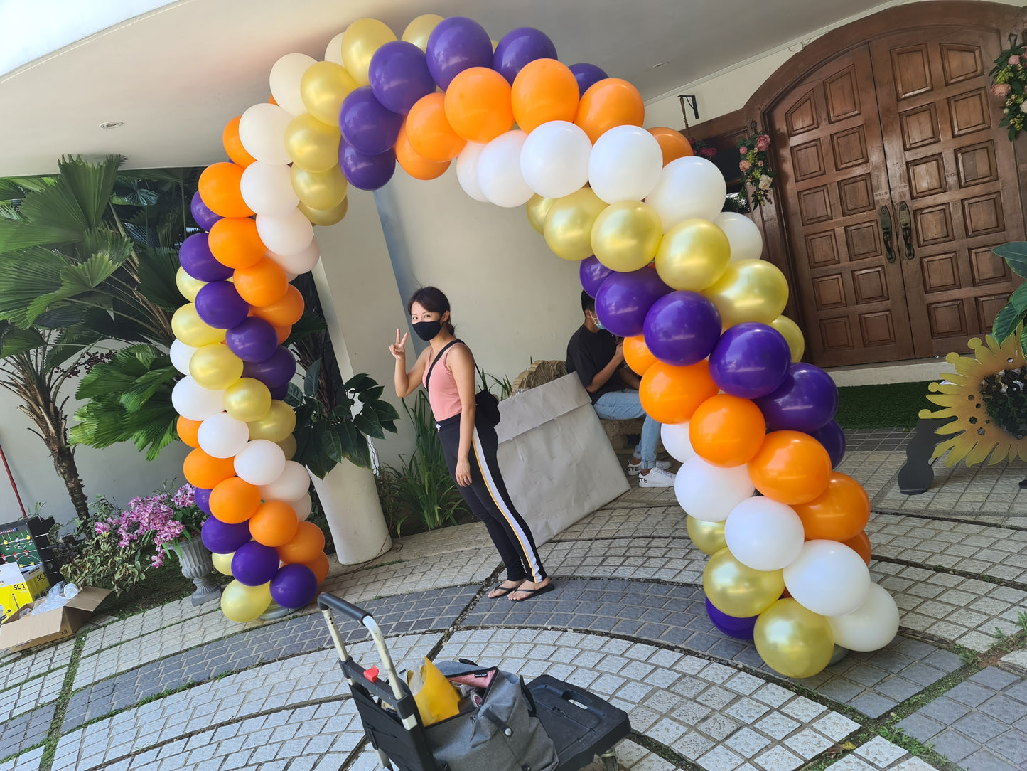 Spiral Balloon Arch
