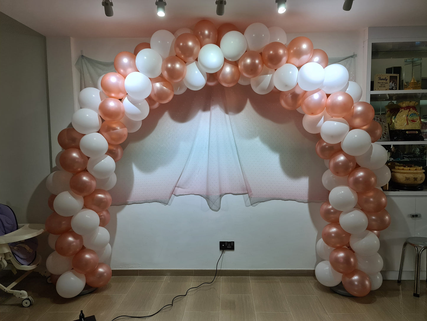Spiral Balloon Arch
