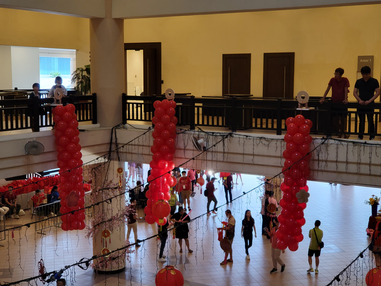 Fire Cracker Balloon Mechanism For CNY