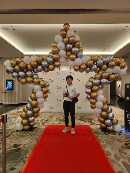 Star Balloon Arch by BalloonClub Singapore
