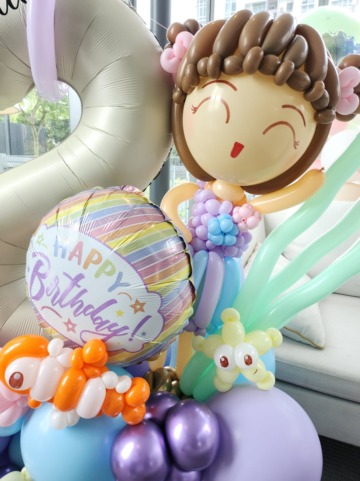 Balloon girl character sculpture