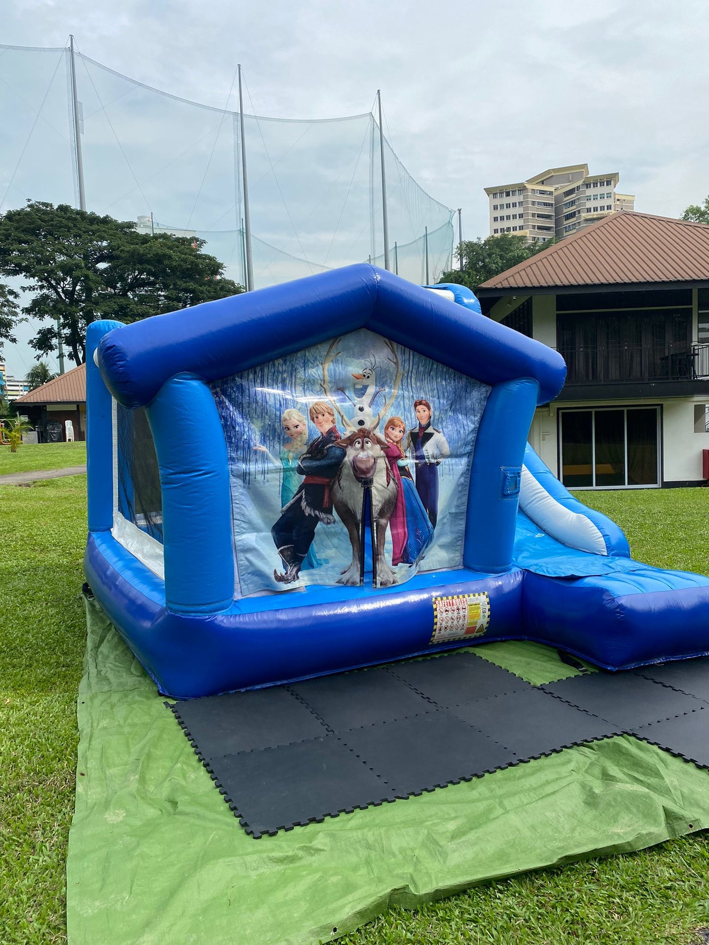 Frozen House Bouncy Castle