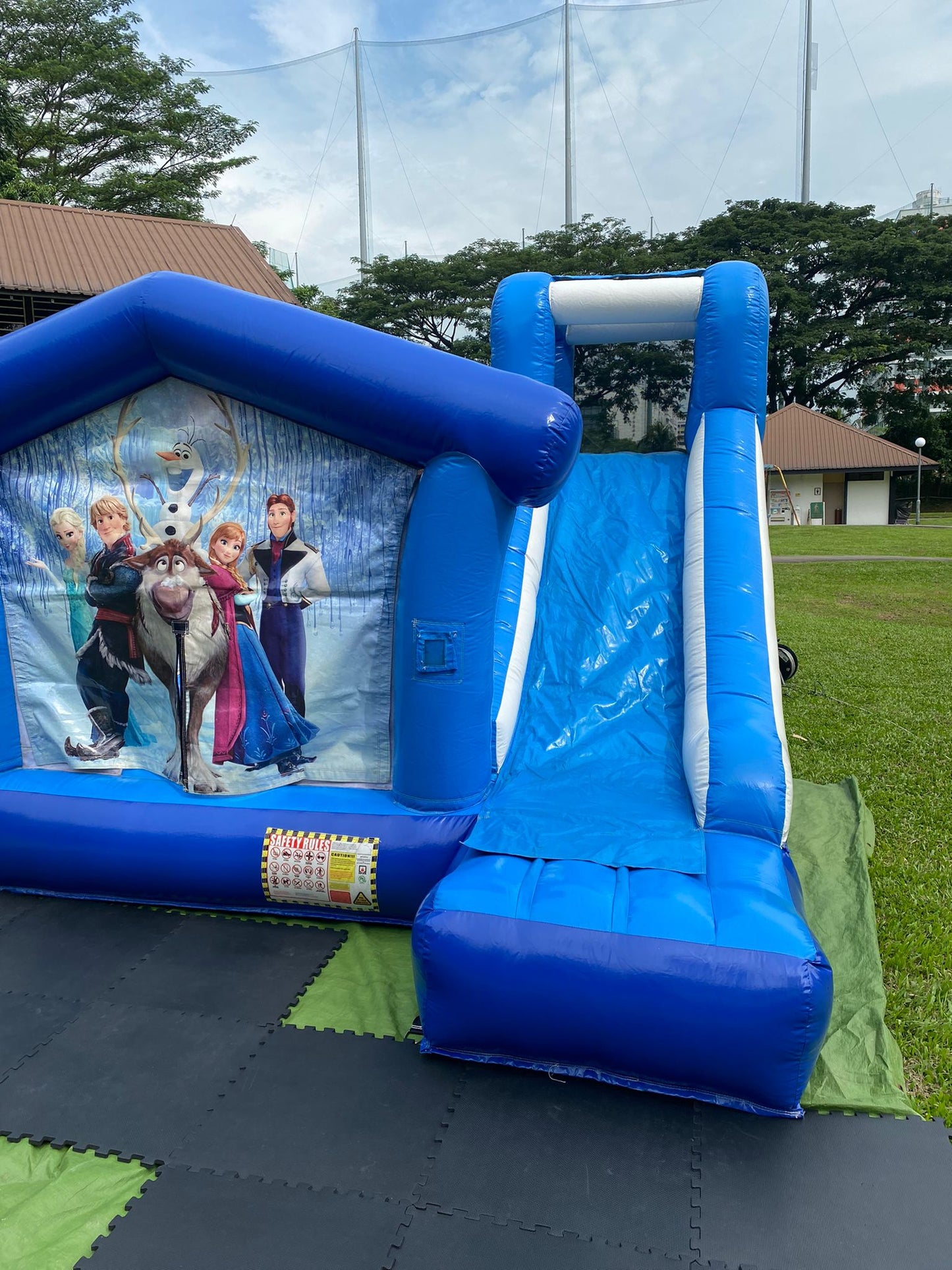 Frozen House Bouncy Castle