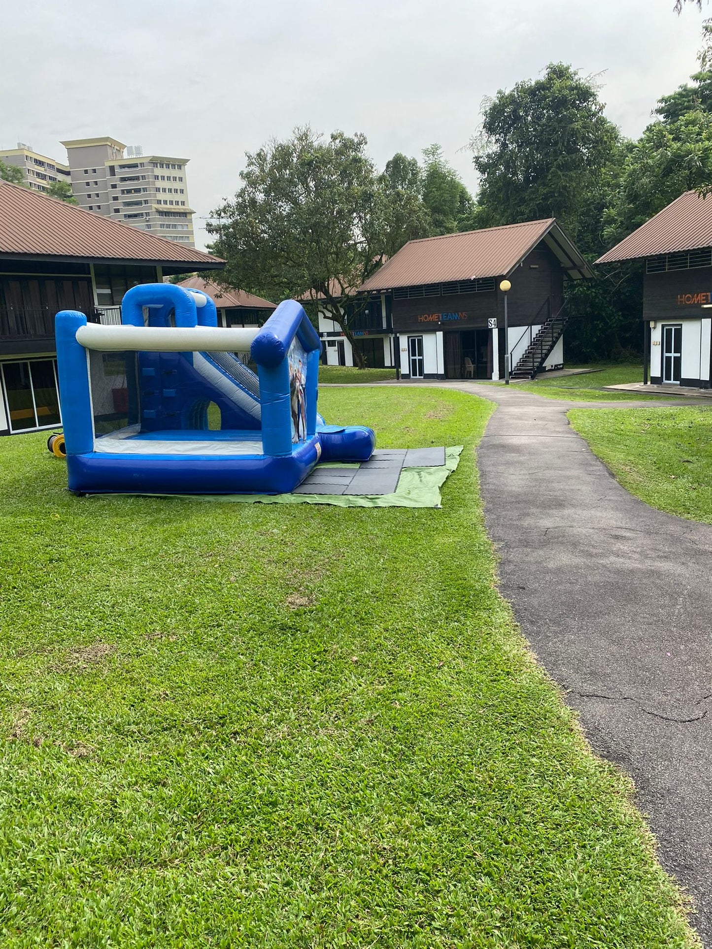 Frozen House Bouncy Castle