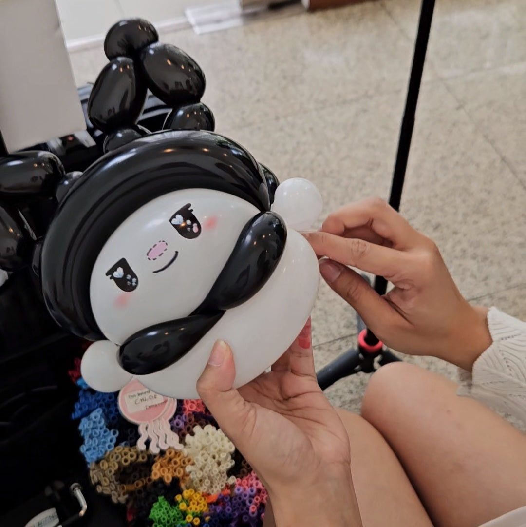 Kuromi Balloon Bracelet Sculpture (Large)