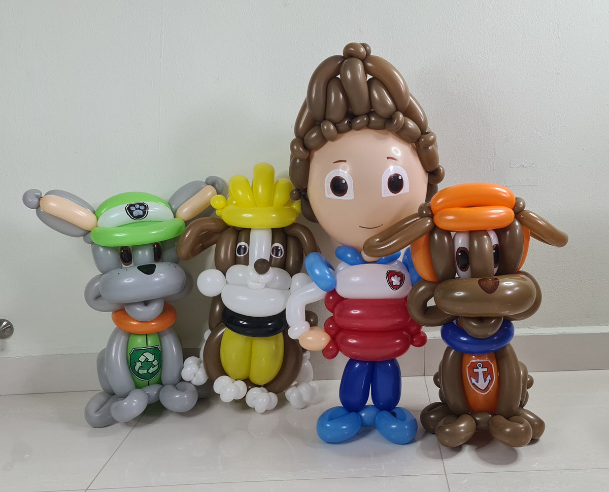 60cm Paw Patrol themed puppy balloon sculpture by BalloonClub Singapore, example of the free sculpture