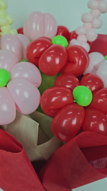 Paper Wrapped Balloon Bouquet - video 1