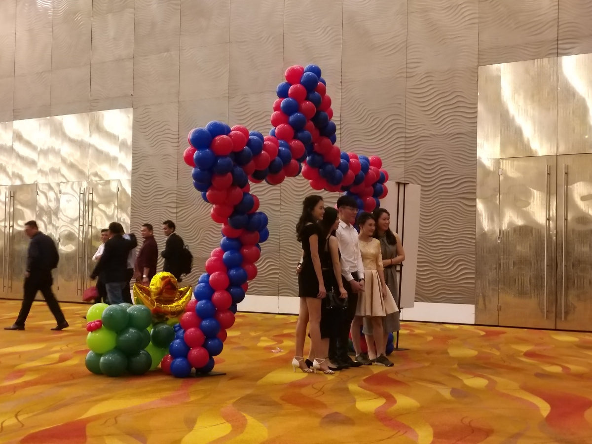 Star Balloon Arch