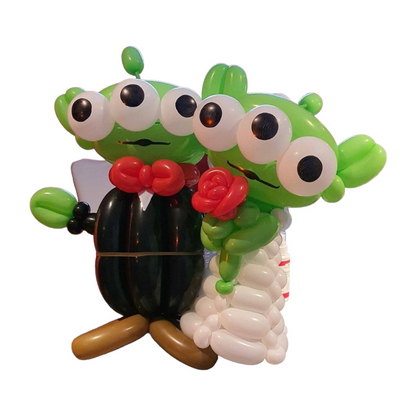 Green Alien (Wedding Couple) by BalloonClub Singapore