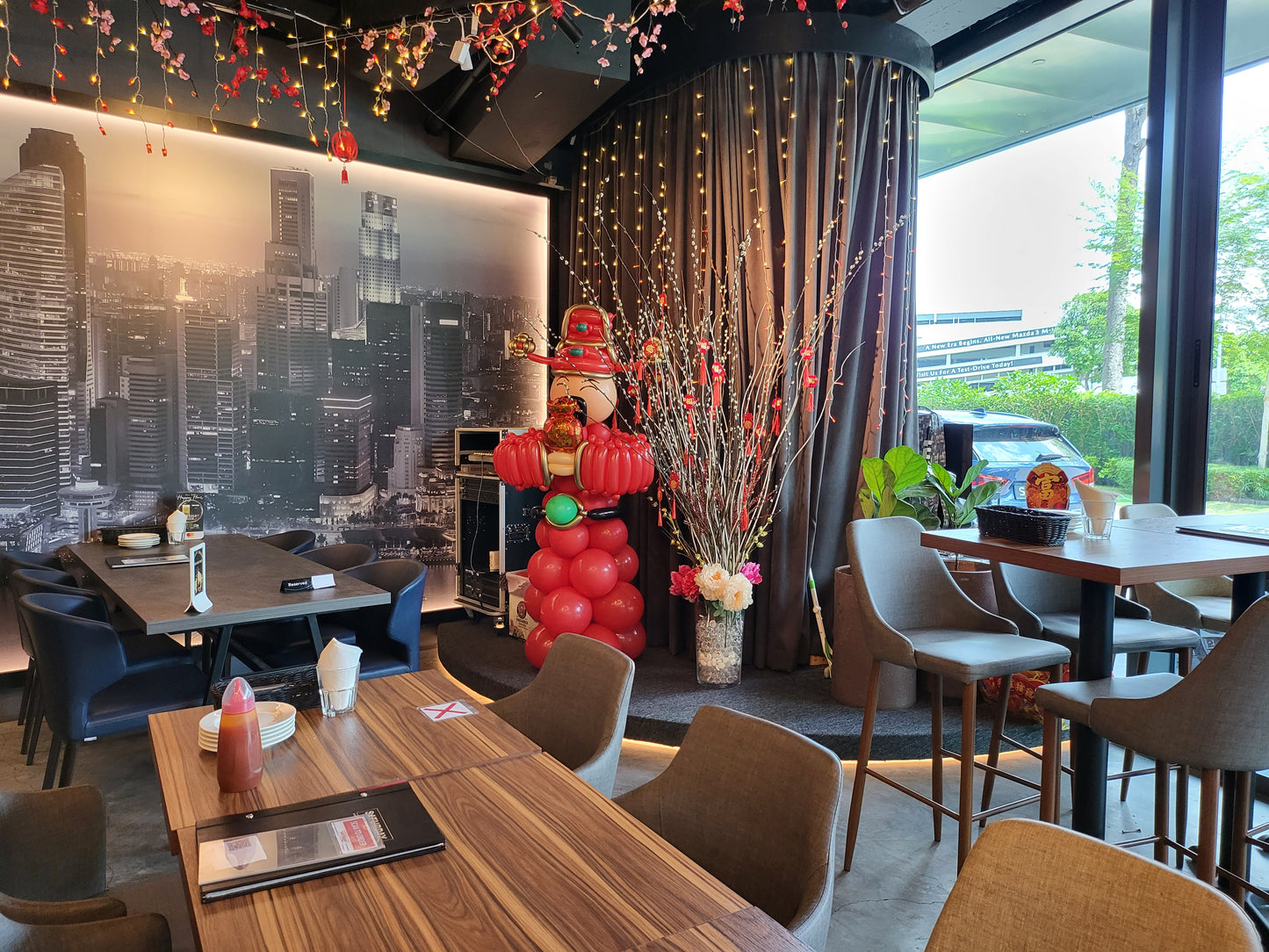 God Of Fortune Balloon Sculpture (Cai Shen Ye)