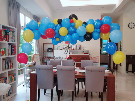 Organic Balloon Garland